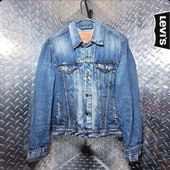 Levi's denim trucker jacket - Picture 1 of 7